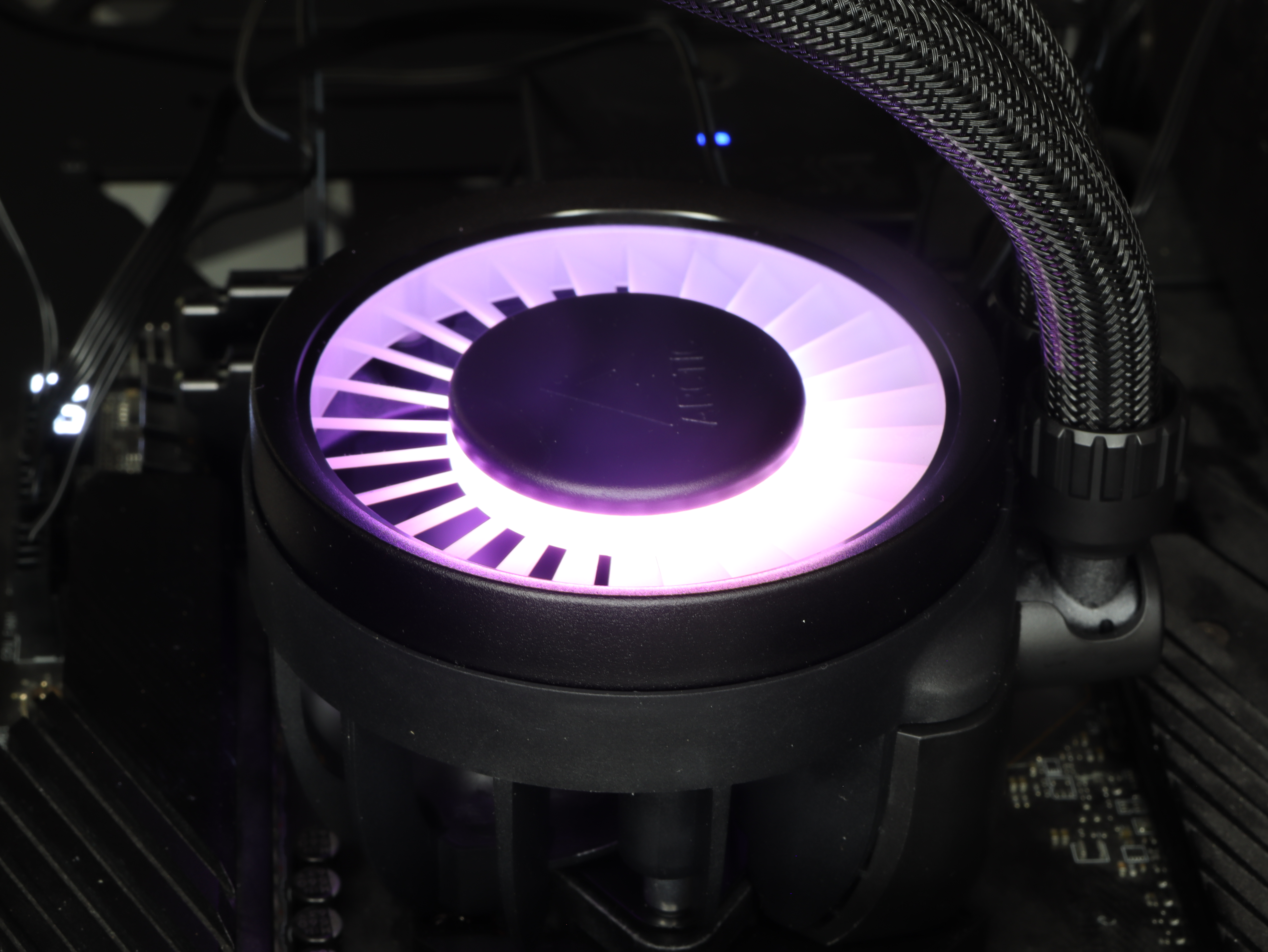 A-RGB Pro Arctic Liquid cooler Freezer III water cooling all-in-one 240.JPG